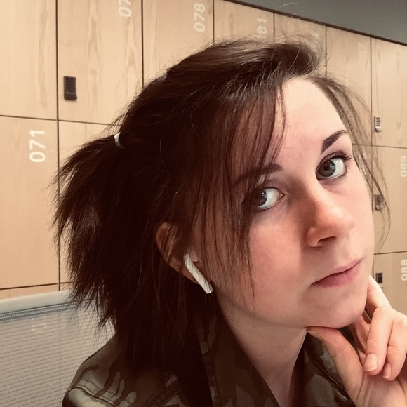 Meet your Posher, Mikell - Picture 1 of 1